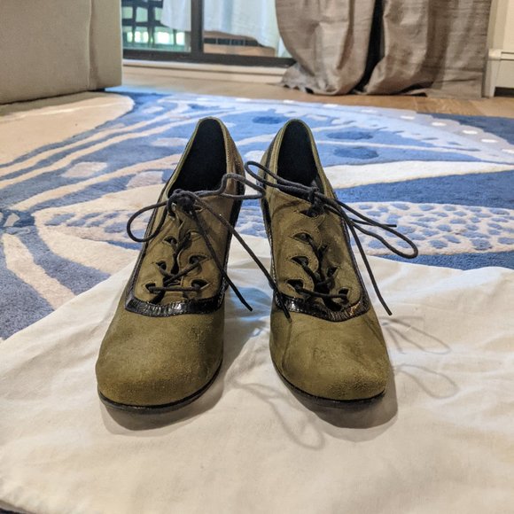 John Fluevog Miracles Lanciano in Olive Green- Women's size 9 - Picture 2 of 4